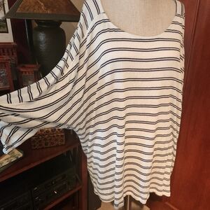 Bobeau loose fitting tee